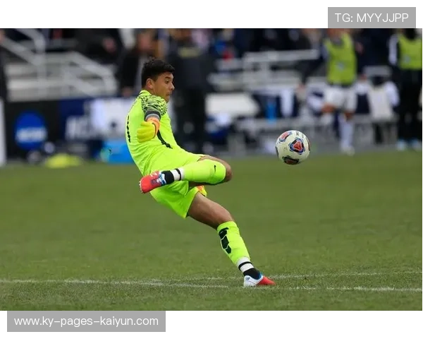 坎内洛侧身反击练习越发凶狠